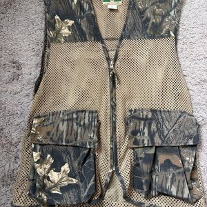 Game Winner Mossy Oaks Small Medium Hunting Vest